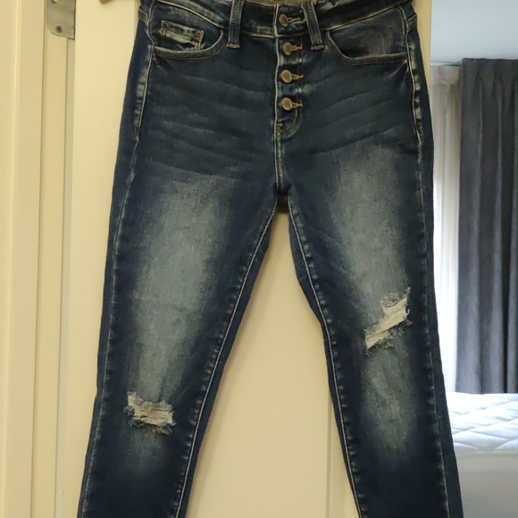 KanCan Kurvy Destructed Skinny - Picture 4 of 4